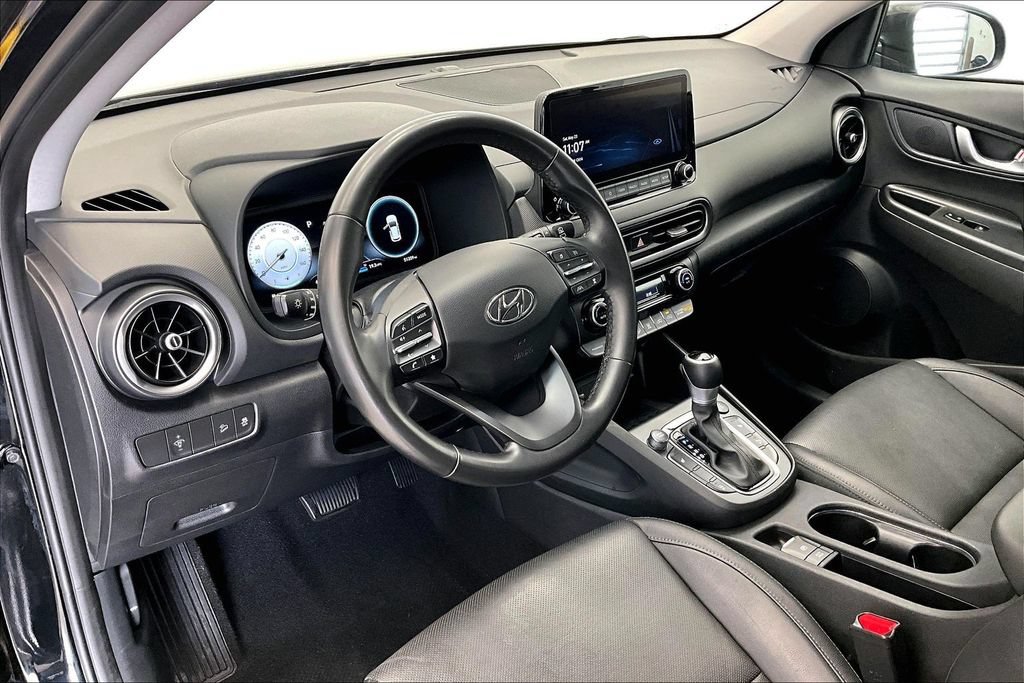 Certified 2022 Hyundai Kona Limited AWD/4WD image 13