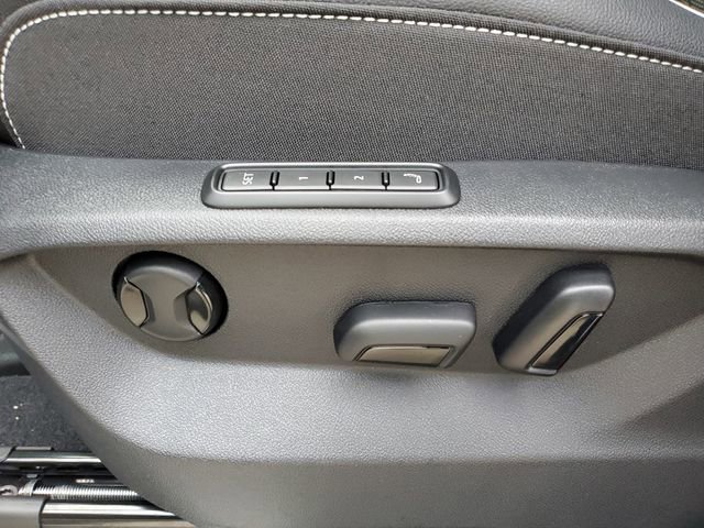 New 2026 Volkswagen Atlas SEL Premium R-Line image 18