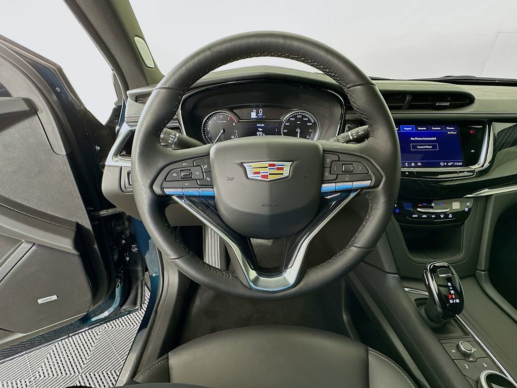 Used 2025 Cadillac XT6 Premium Luxury w/ LPO, Floor Liner Package image 11