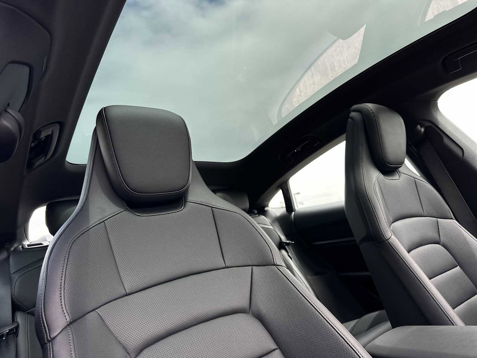 New 2025 Porsche Taycan image 17