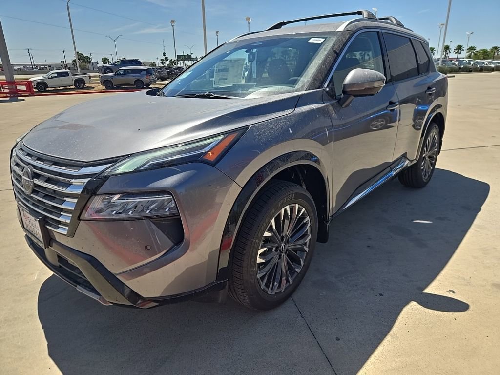 New 2026 Nissan Rogue Platinum w/ Platinum Premium Package image 3