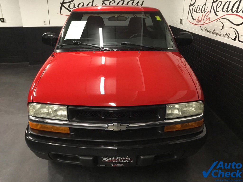 Used 2003 Chevrolet S10 Pickup 2WD Regular Cab image 4