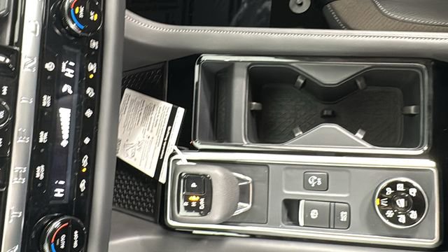 New 2026 Nissan Pathfinder SL image 29