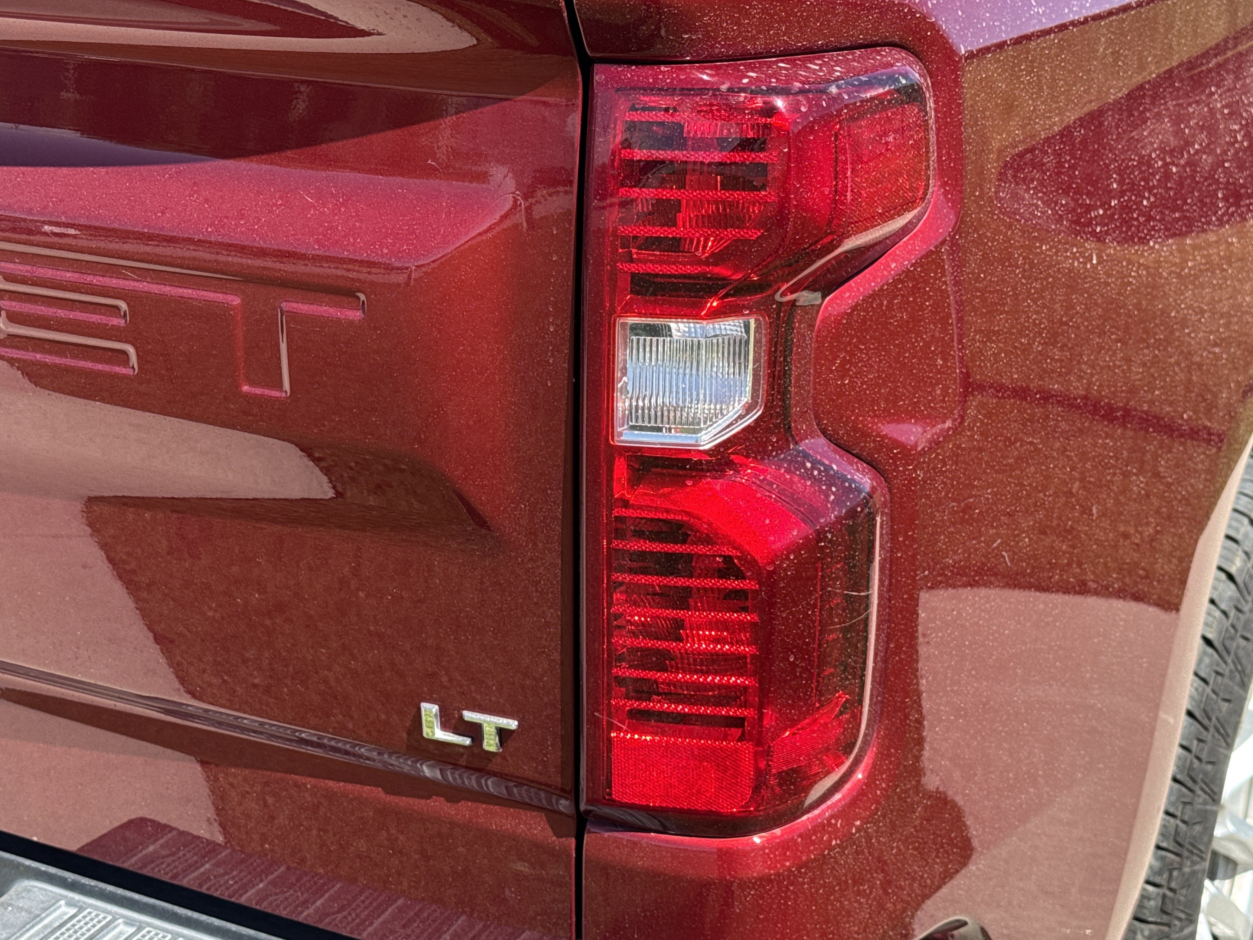 Used 2021 Chevrolet Silverado 1500 LT w/ Diesel Off-Road Package AWD/4WD image 5