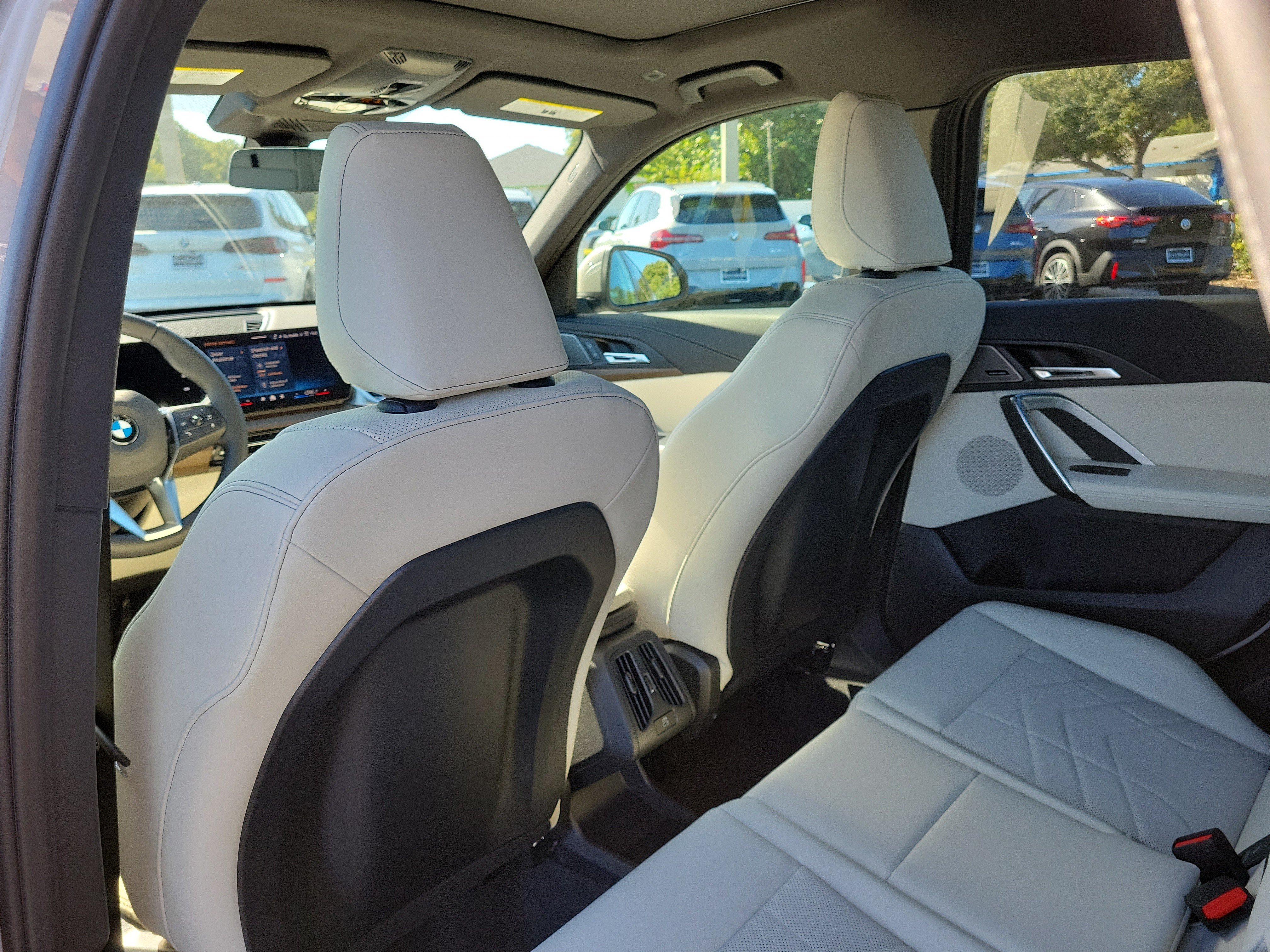 New 2027 BMW X1 xDrive28i w/ Convenience Package AWD/4WD image 9