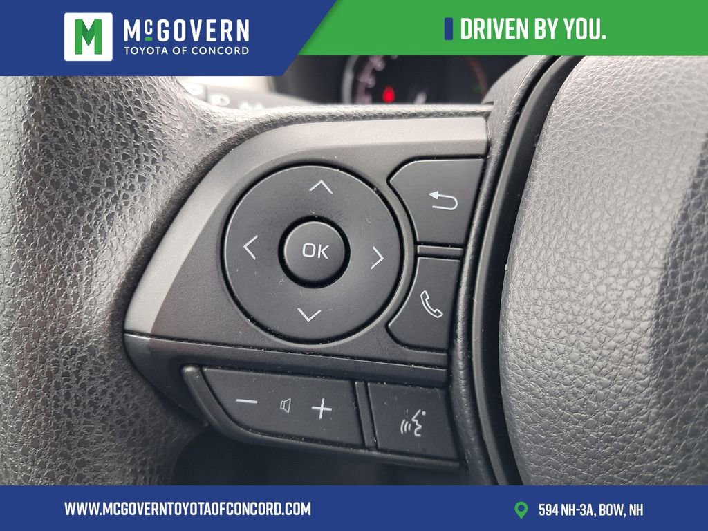 Used 2024 Toyota RAV4 XLE AWD/4WD image 26