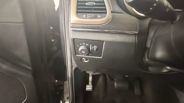 Used 2015 Jeep Grand Cherokee Limited w/ Trailer Tow Group IV AWD/4WD image 18