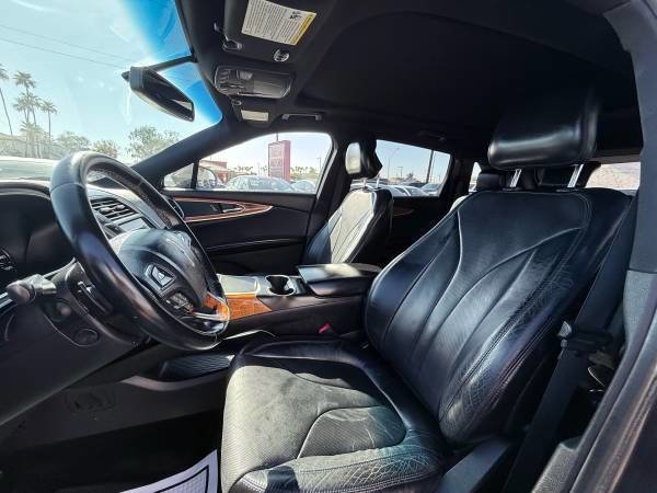 Used 2017 Lincoln MKX Reserve image 14