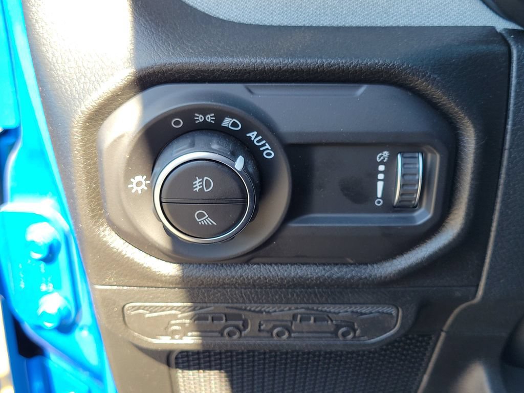 New 2026 Jeep Gladiator Sport AWD/4WD image 15
