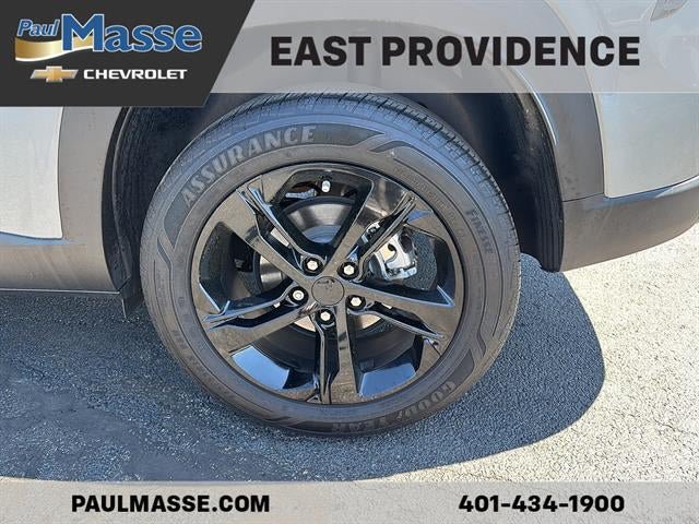 Certified 2025 Chevrolet Trax RS w/ Driver Confidence Package FWD image 8