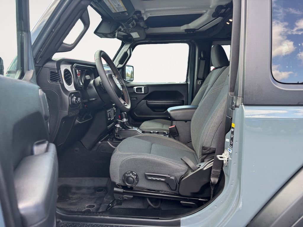 Used 2024 Jeep Wrangler Sport S image 16