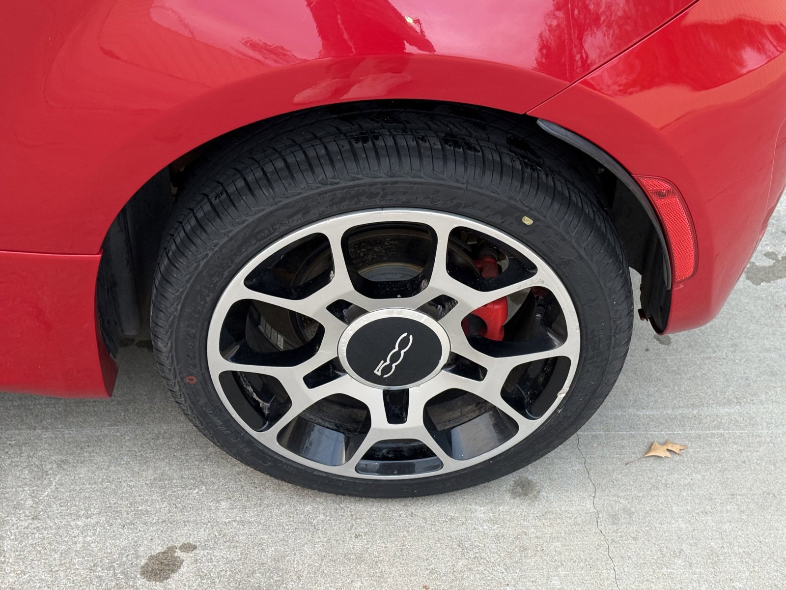 Used 2013 FIAT 500 Turbo w/ Beats Audio Pkg FWD image 15