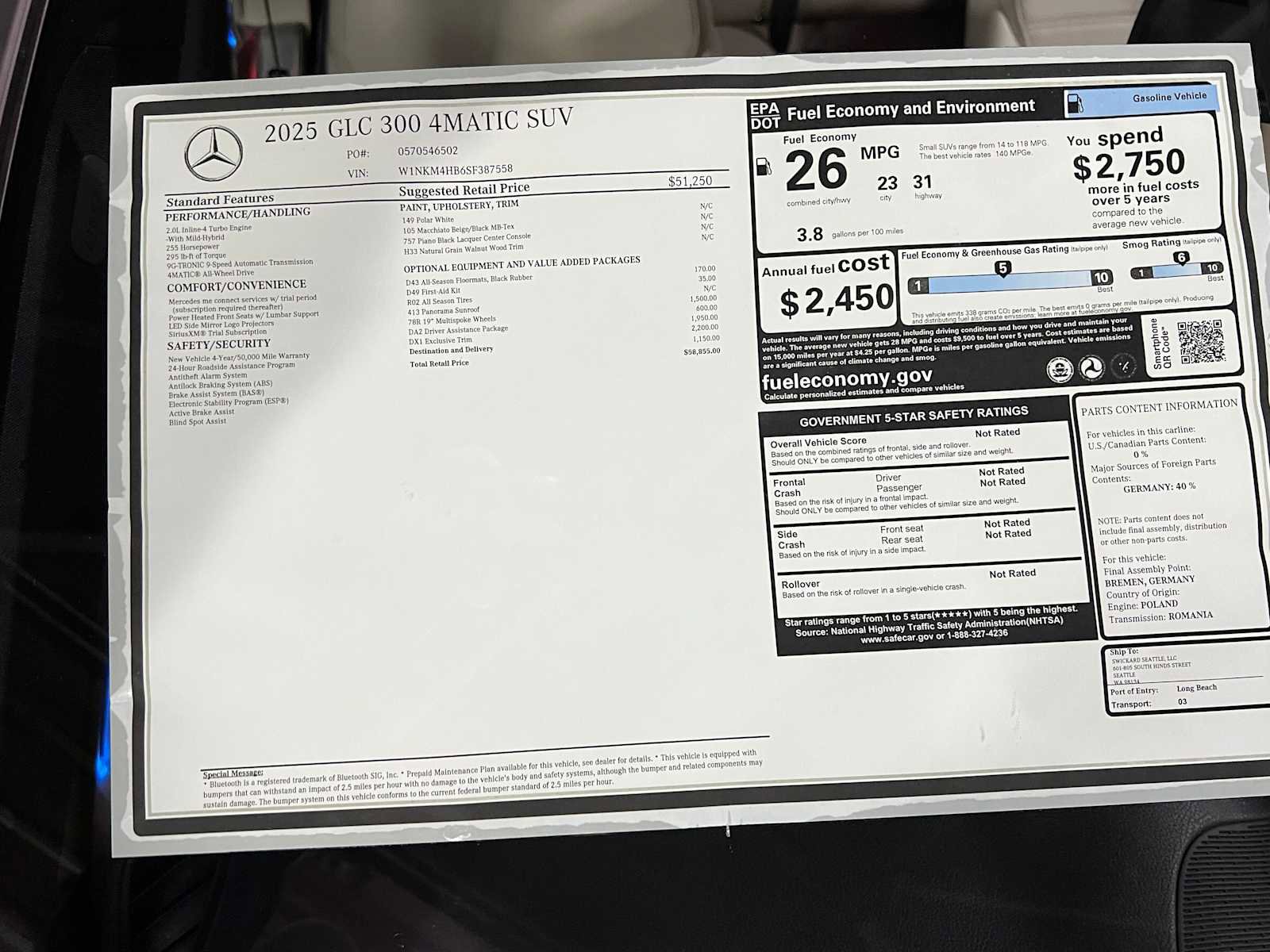 Used 2025 Mercedes-Benz GLC 300 4MATIC image 34