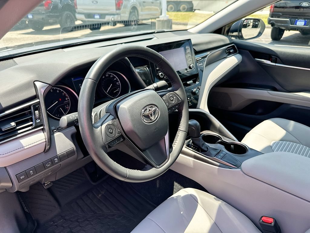 Used 2024 Toyota Camry SE FWD image 10