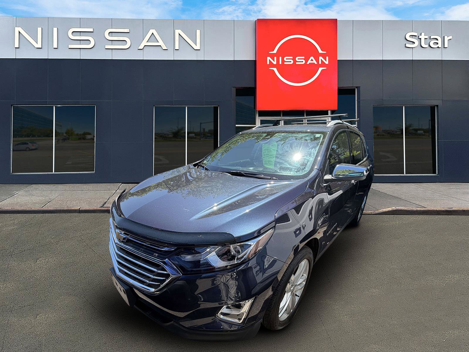 Used 2019 Chevrolet Equinox Premier AWD/4WD image 2