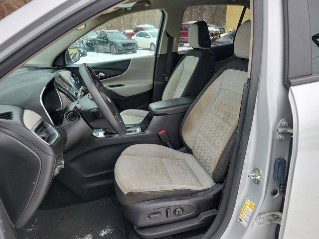 Used 2022 Chevrolet Equinox LS w/ LS Convenience Package image 17