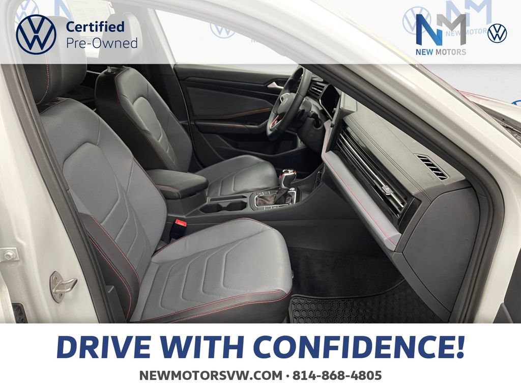 Used 2025 Volkswagen Jetta GLI Autobahn image 13