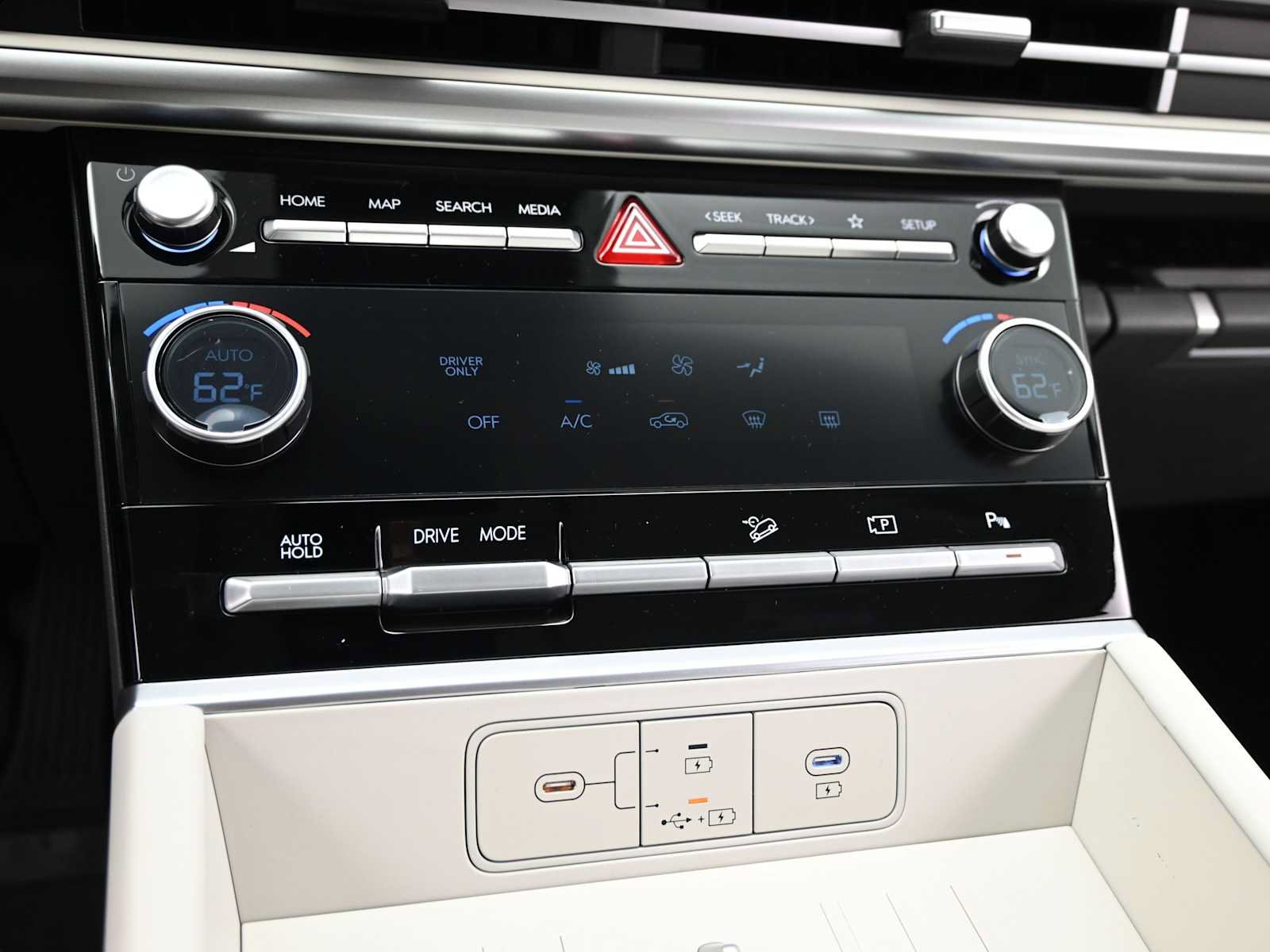 Certified 2026 Hyundai Santa Fe SE FWD image 18