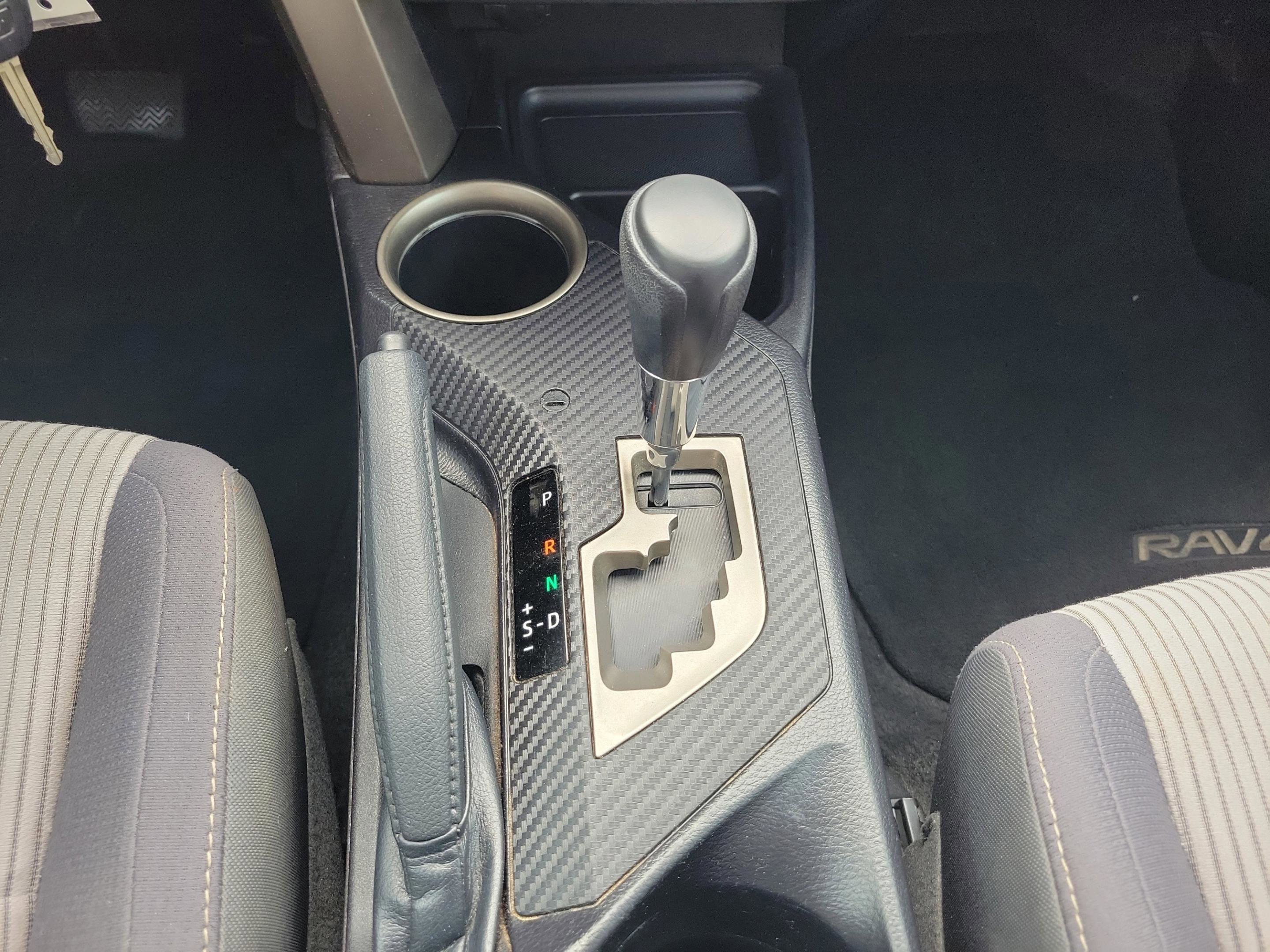 Used 2015 Toyota RAV4 XLE image 17