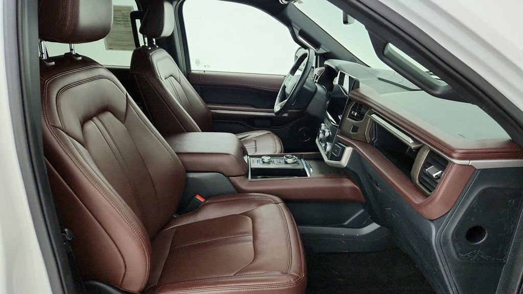 Used 2022 Ford Expedition Max Limited image 26