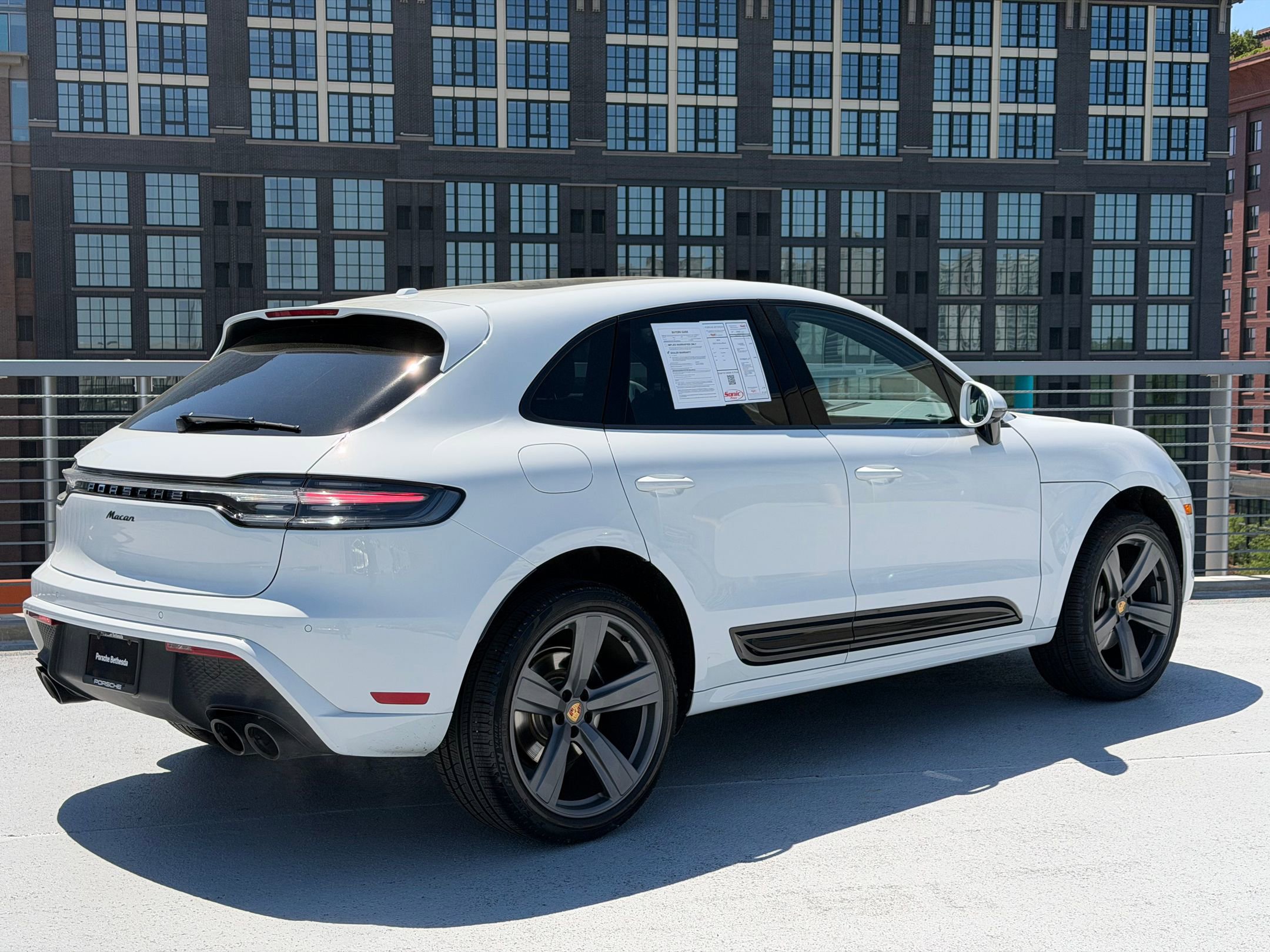 Certified 2026 Porsche Macan AWD/4WD image 7
