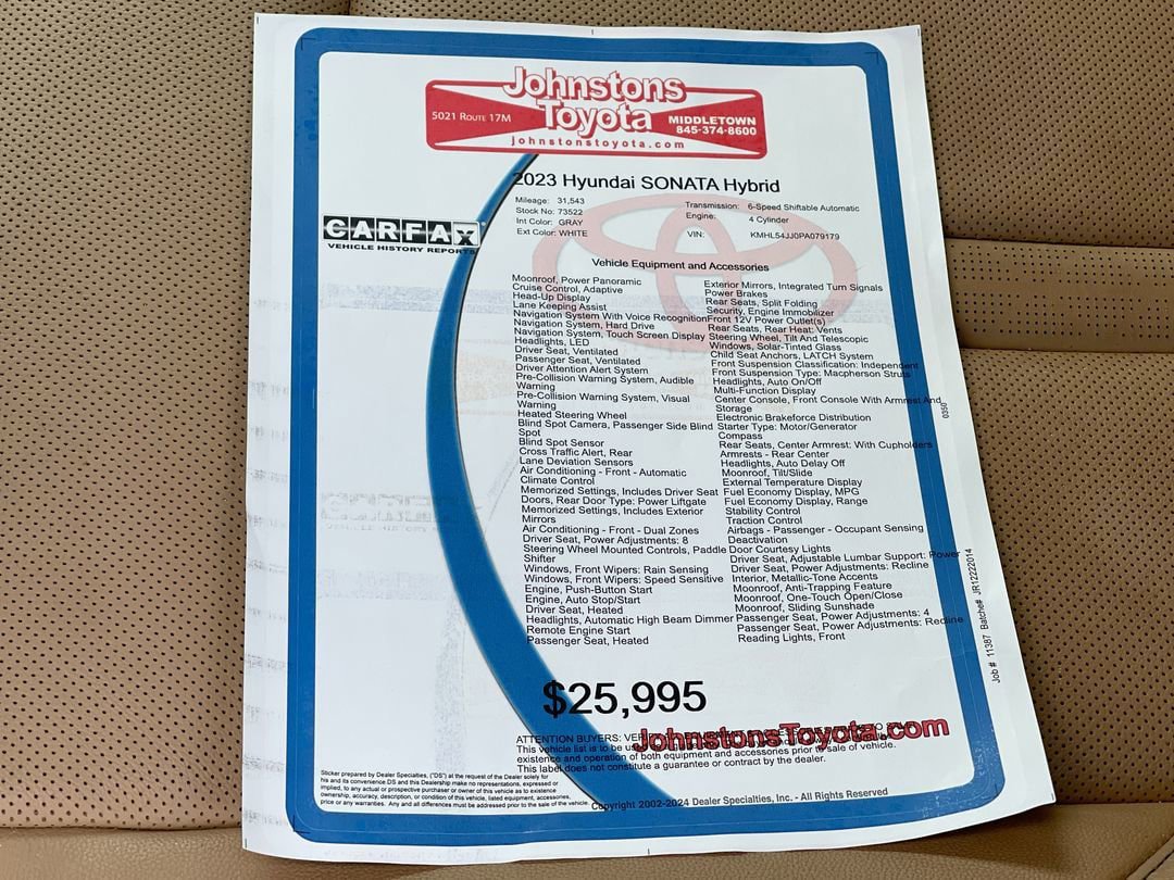 Used 2023 Hyundai Sonata Limited w/ Cargo Package FWD image 3