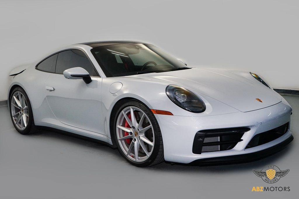 Used 2024 Porsche 911 Carrera GTS image 2