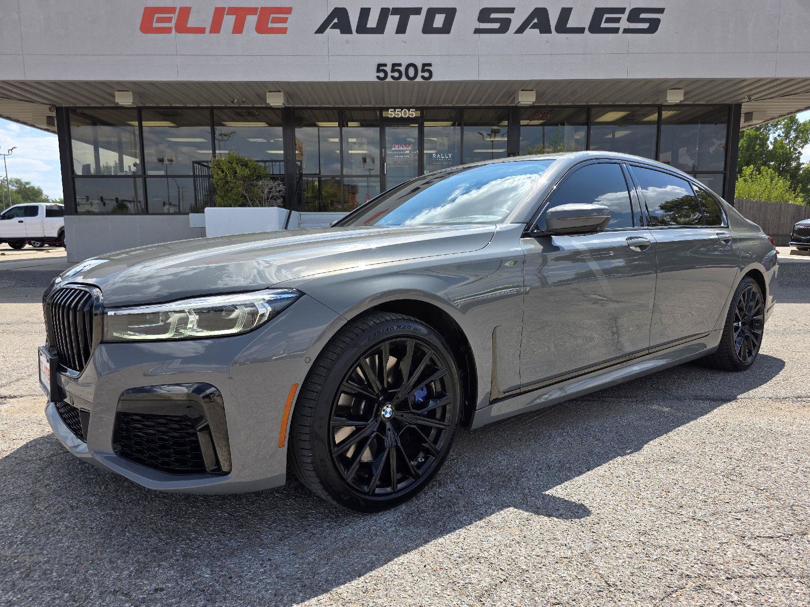 Used 2022 BMW 750i xDrive w/ M Sport Package