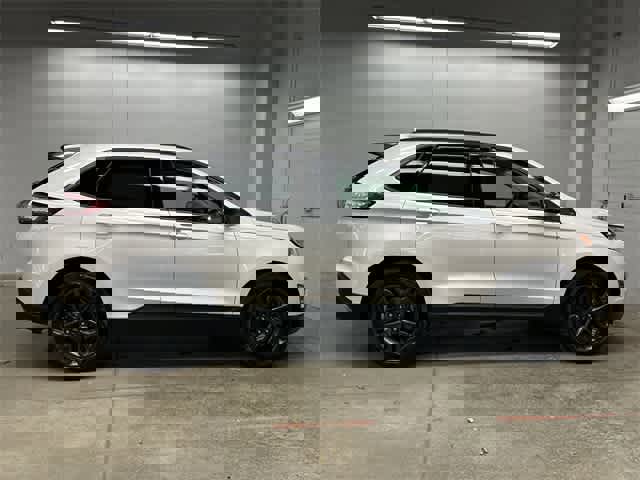 Used 2018 Ford Edge SEL image 3