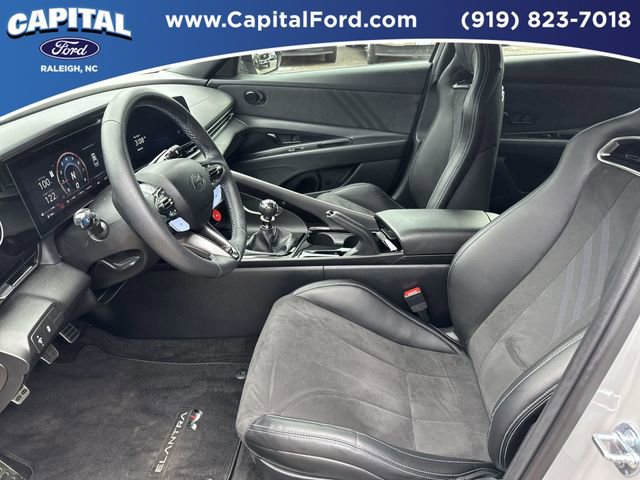 Used 2025 Hyundai Elantra N Base image 17