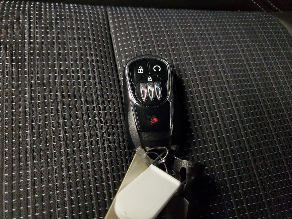 Used 2025 Buick Envista Preferred image 28