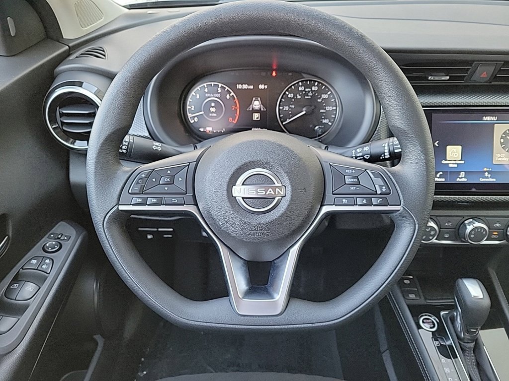 Used 2023 Nissan Kicks SV FWD image 19