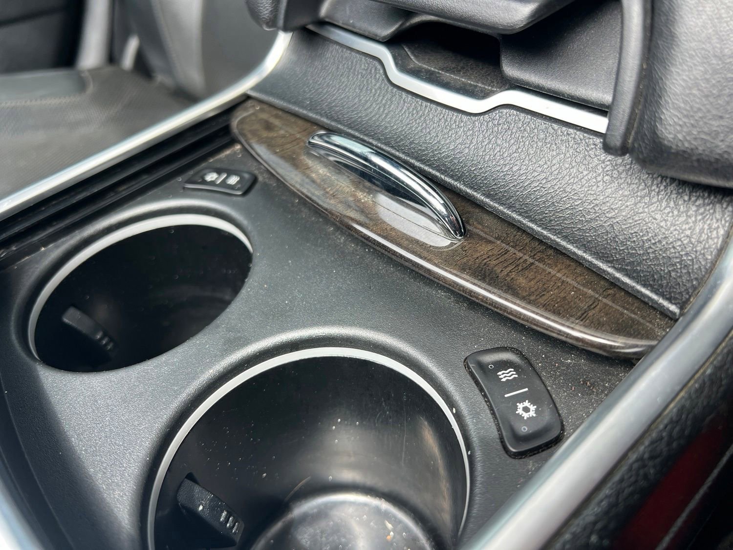 Used 2013 Chrysler 300 C w/ Beats Audio Group RWD image 19