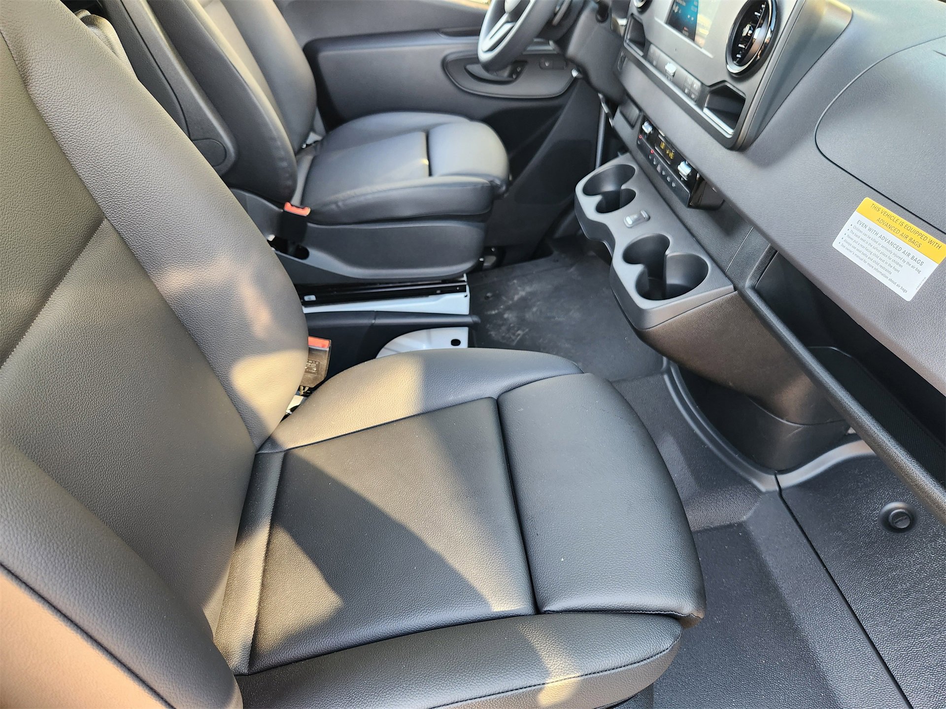 Used 2024 Mercedes-Benz Sprinter 3500 image 15