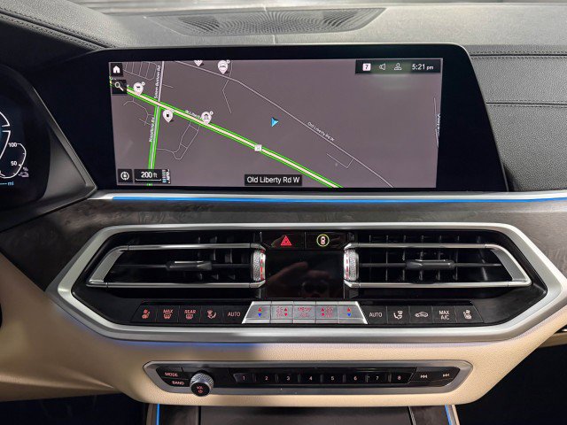 Used 2022 BMW X5 xDrive45e w/ M Sport Package image 31