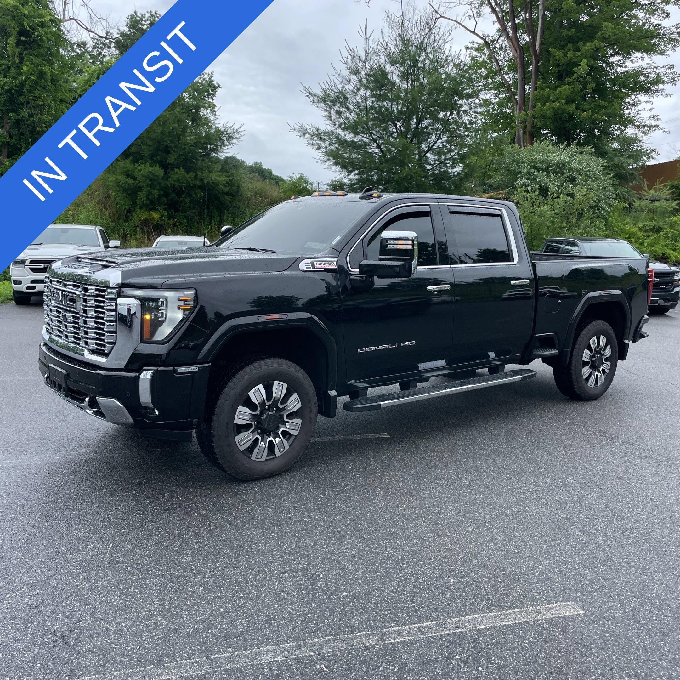 Used 2024 GMC Sierra 2500 Denali AWD/4WD image 1