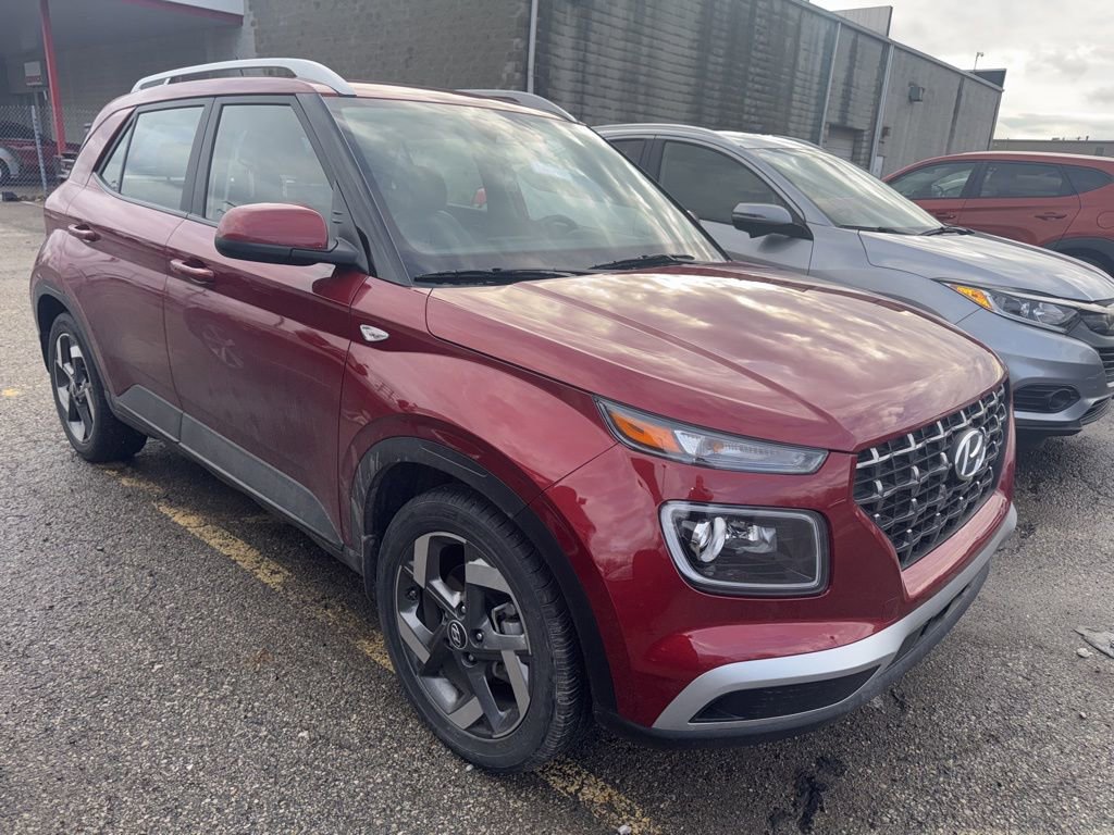 Certified 2024 Hyundai Venue Limited image 5
