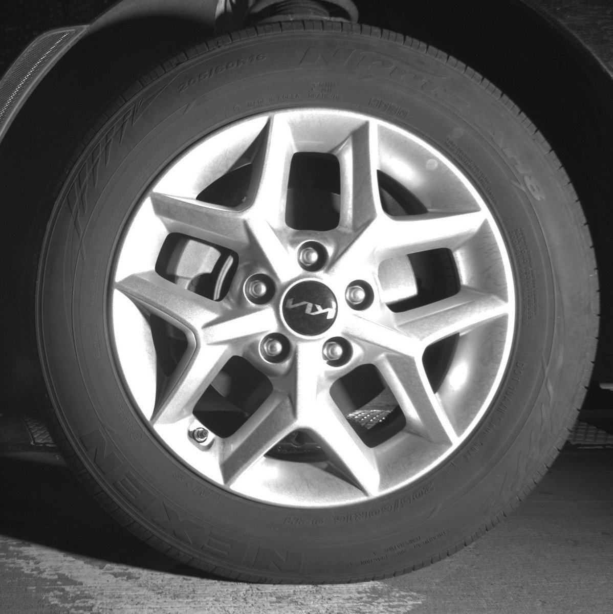 Used 2025 Kia Soul LX w/ LX Technology Package image 12