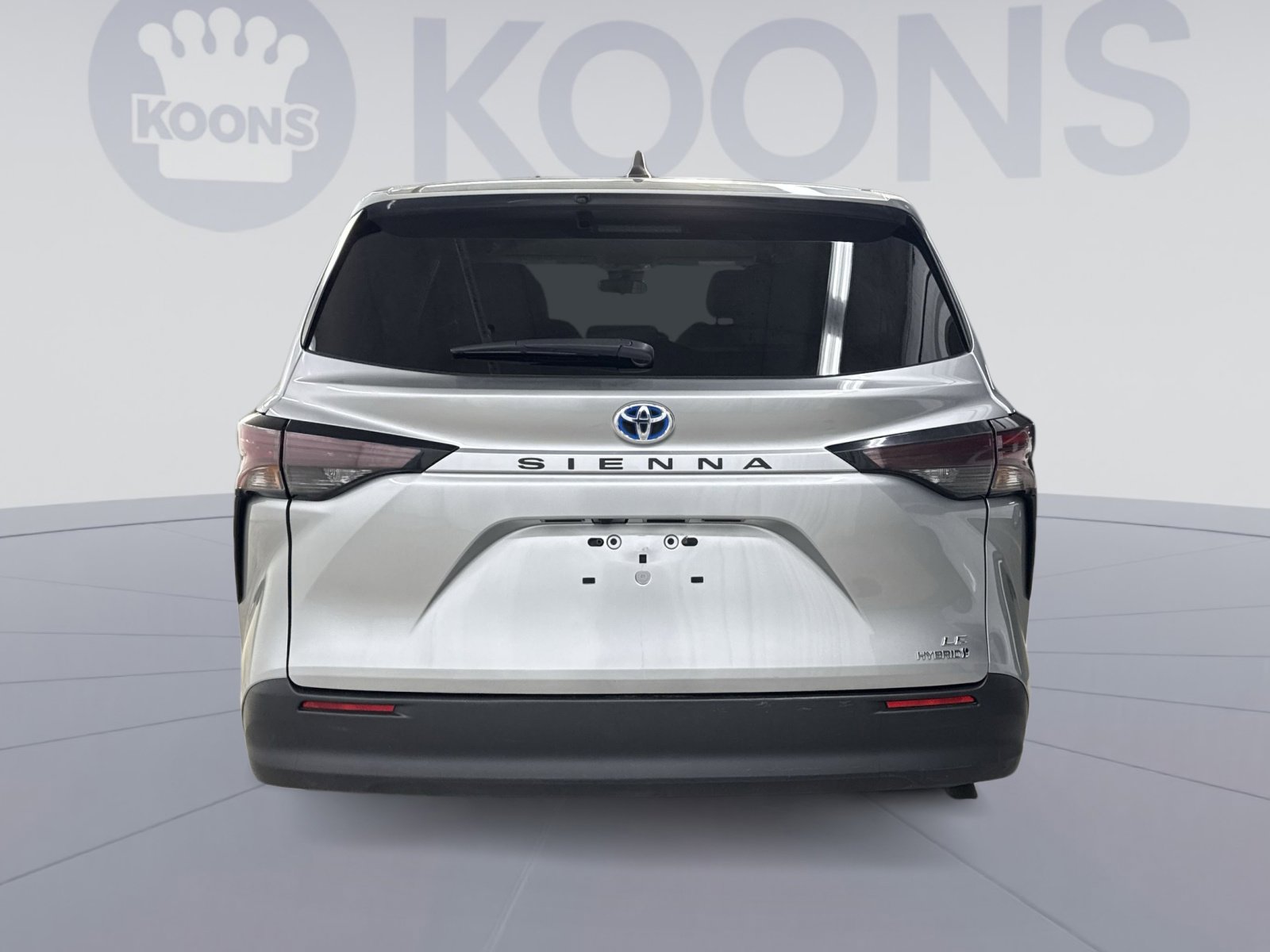 Used 2024 Toyota Sienna LE FWD image 19