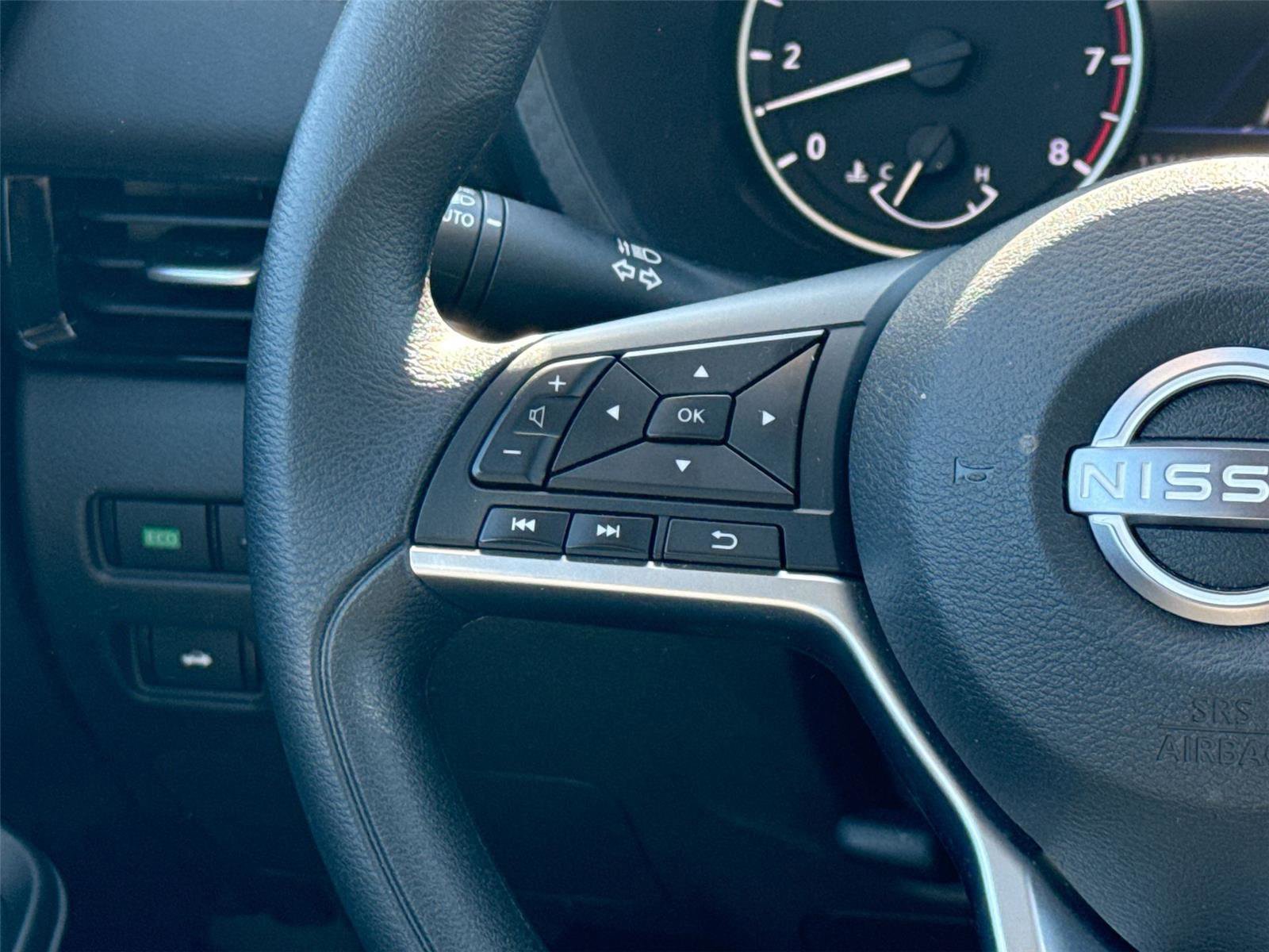 Used 2025 Nissan Sentra SV image 20