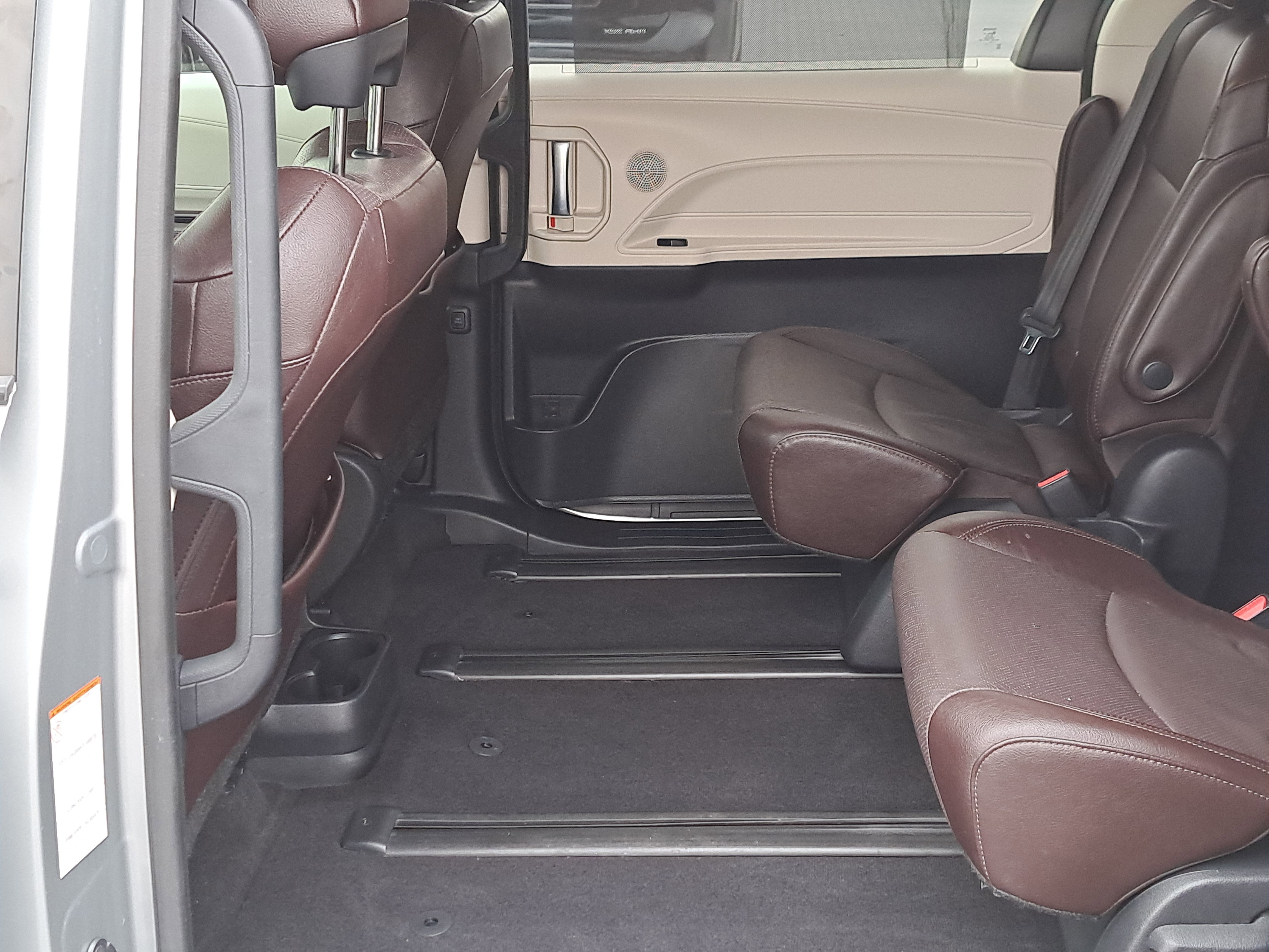 Certified 2021 Toyota Sienna Platinum image 15