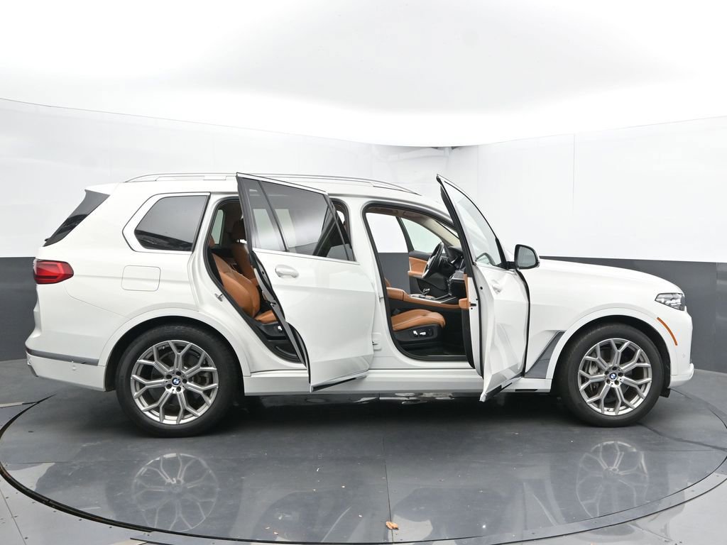 Used 2022 BMW X7 xDrive40i w/ Executive Package AWD/4WD image 52
