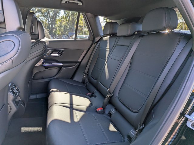 New 2026 Mercedes-Benz GLC 300 image 13