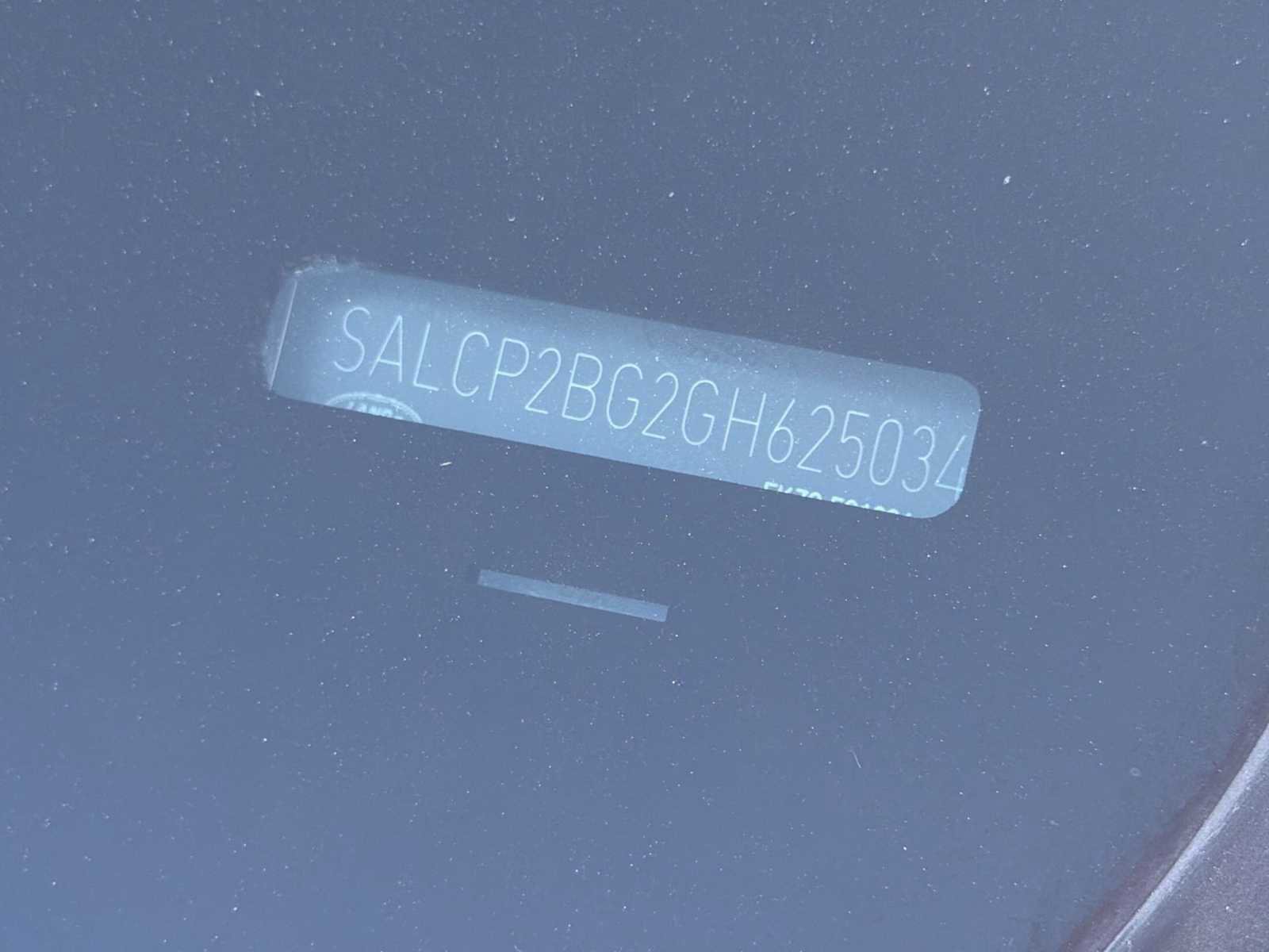 Used 2016 Land Rover Discovery Sport SE image 27