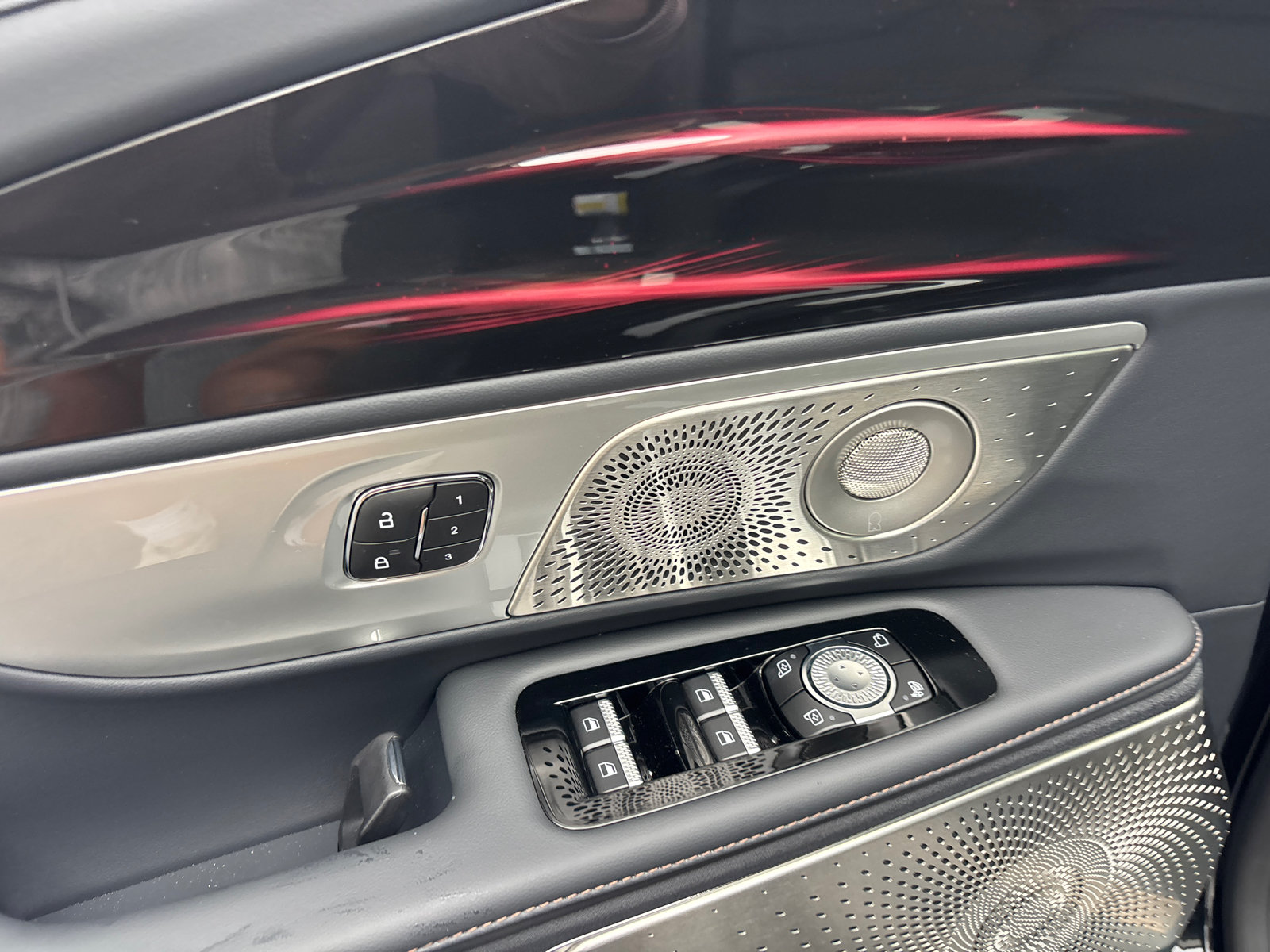 New 2026 Lincoln Nautilus Reserve AWD/4WD image 12