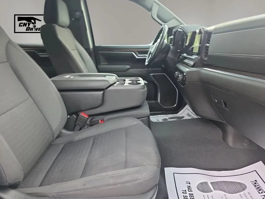 Used 2022 Chevrolet Silverado 1500 LT AWD/4WD image 12