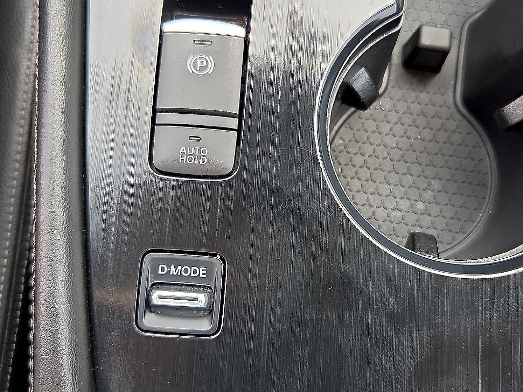 Used 2021 Nissan Rogue SL w/ Premium Package FWD image 19