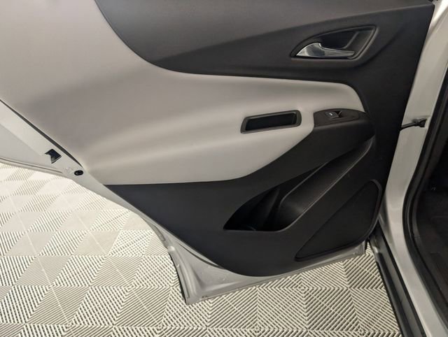 Used 2022 Chevrolet Equinox LS image 28