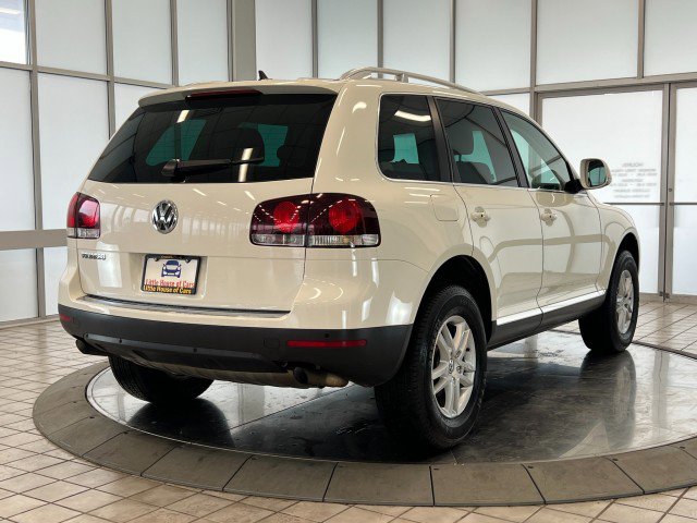 Used 2009 Volkswagen Touareg VR6 image 7