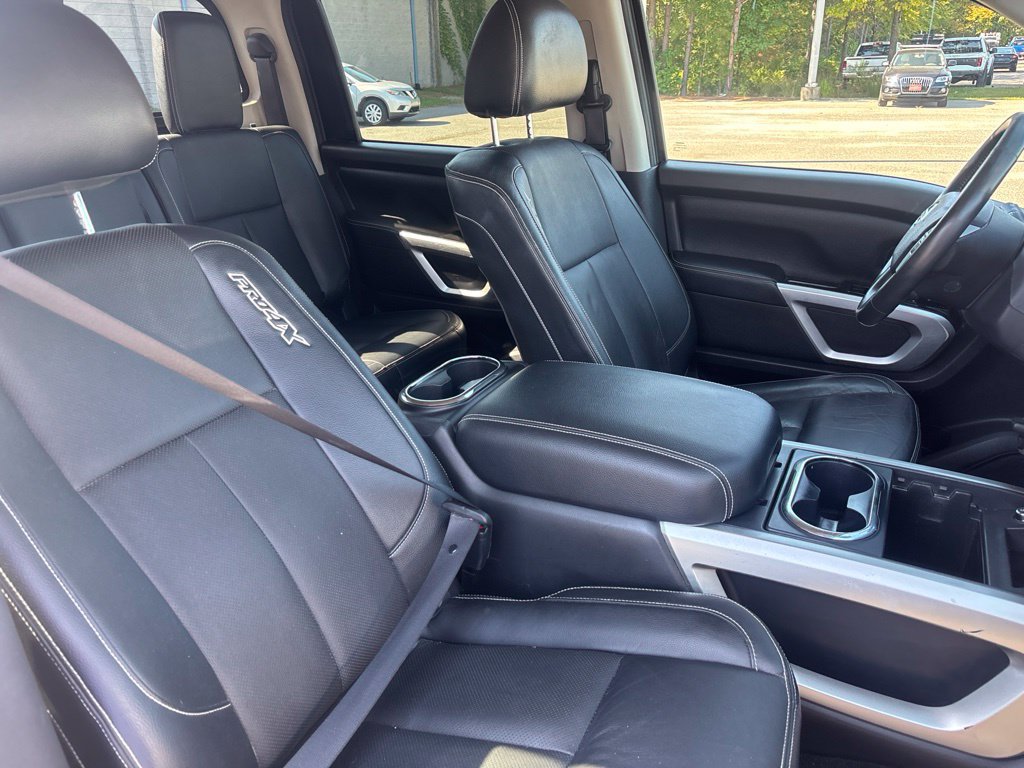 Used 2018 Nissan Titan PRO-4X w/ Pro-4x Convenience Package AWD/4WD image 22